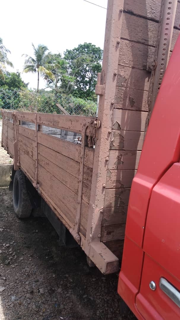 FORD TRADER 3 TON C/C