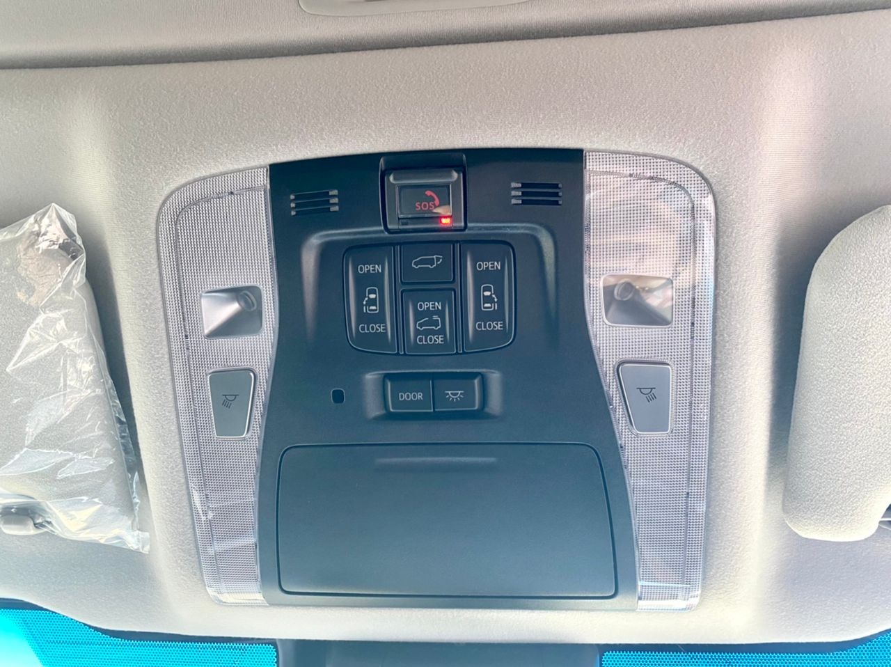 TOYOTA ALPHARD 2.5 SC