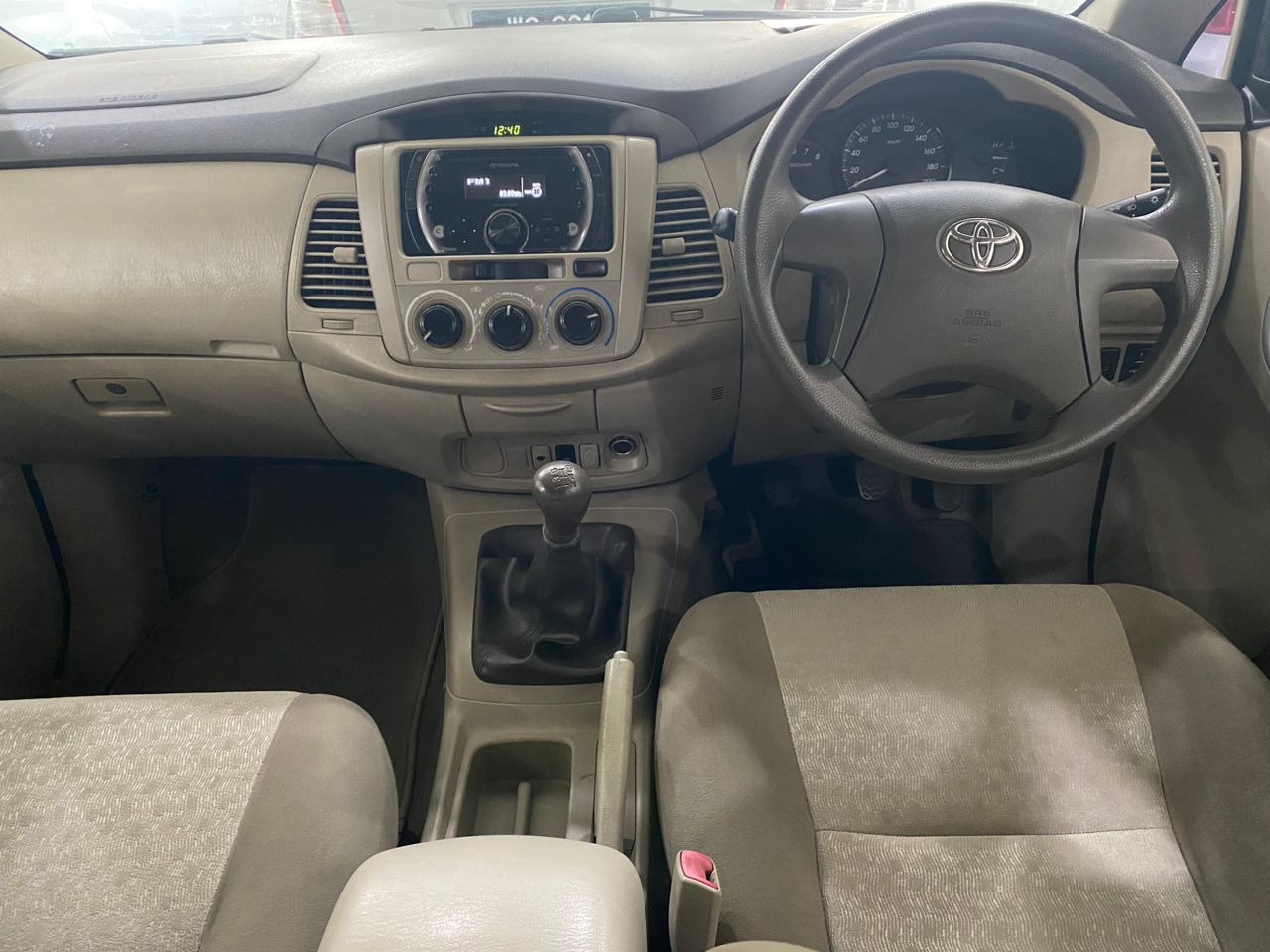 WC3427H TOYOTA INNOVA 2.0E (M)