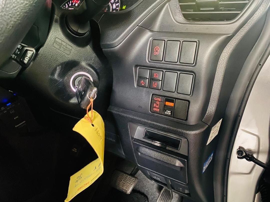 UNREGISTER TOYOTA NOAH 2.0
