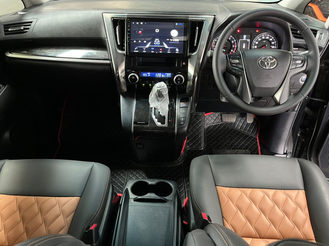 TOYOTA ALPHARD 2.5
