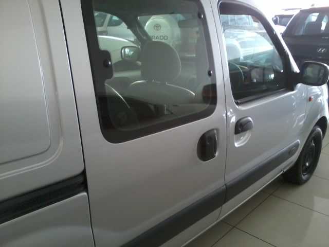 Renault kangoo 1.4cc - JJS 7776 (2006)