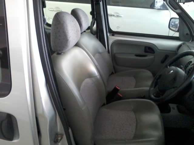 Renault kangoo 1.4cc - JJS 7776 (2006)