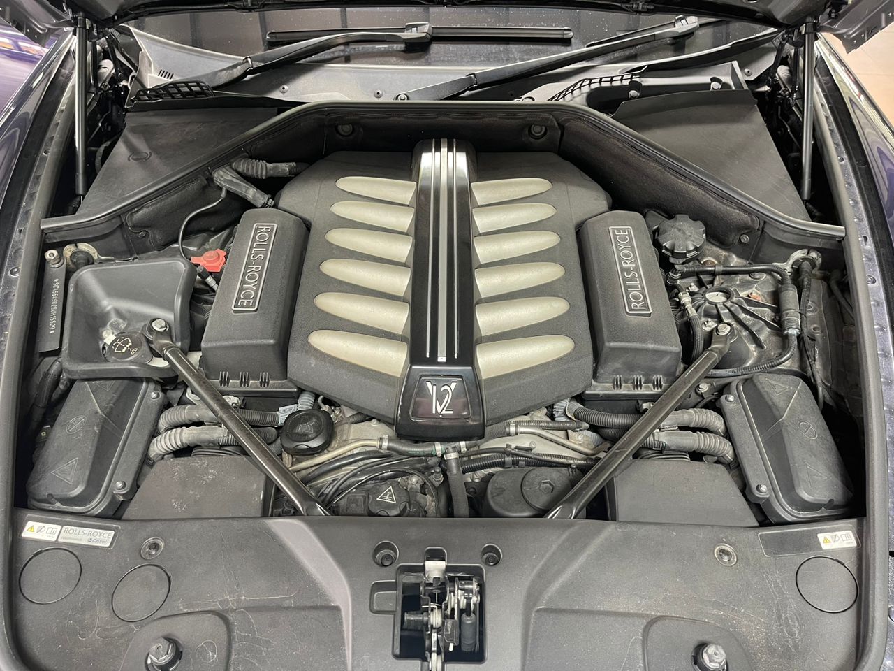 ROLLS ROYCE GHOST 6.6 V12 (A)