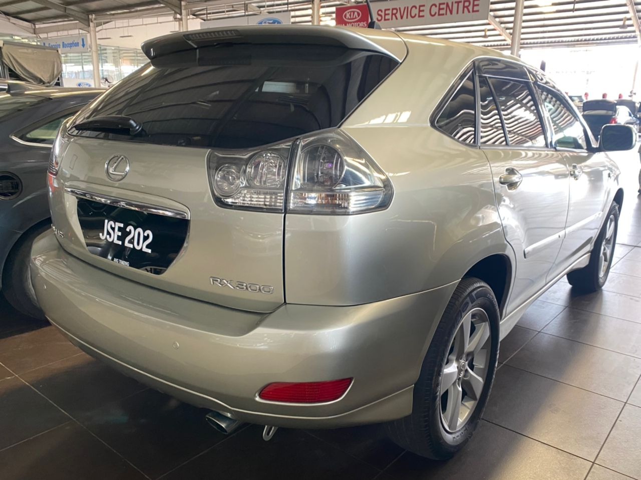 JSE 202 LEXUS RX300