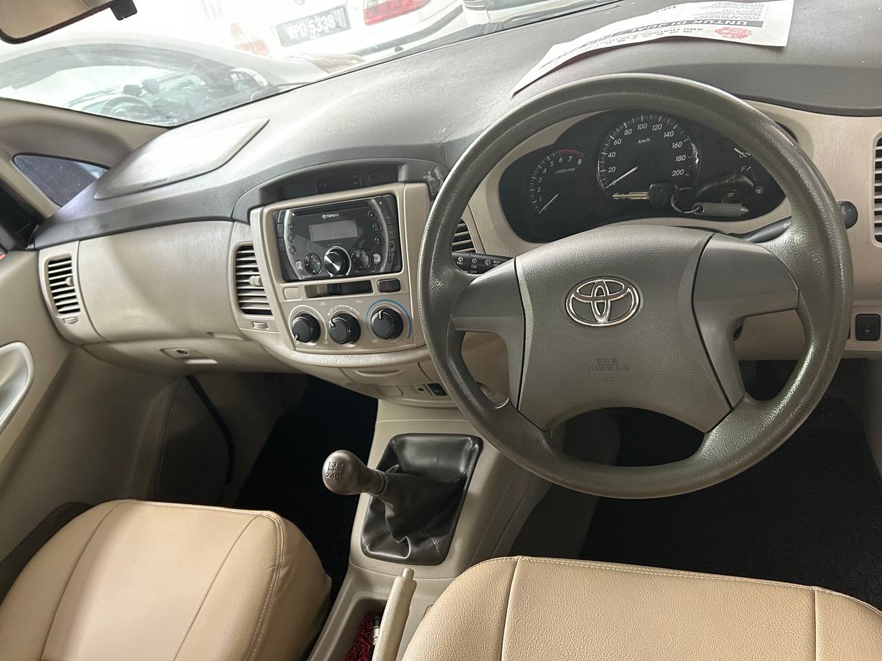 TOYOTA INNOVA