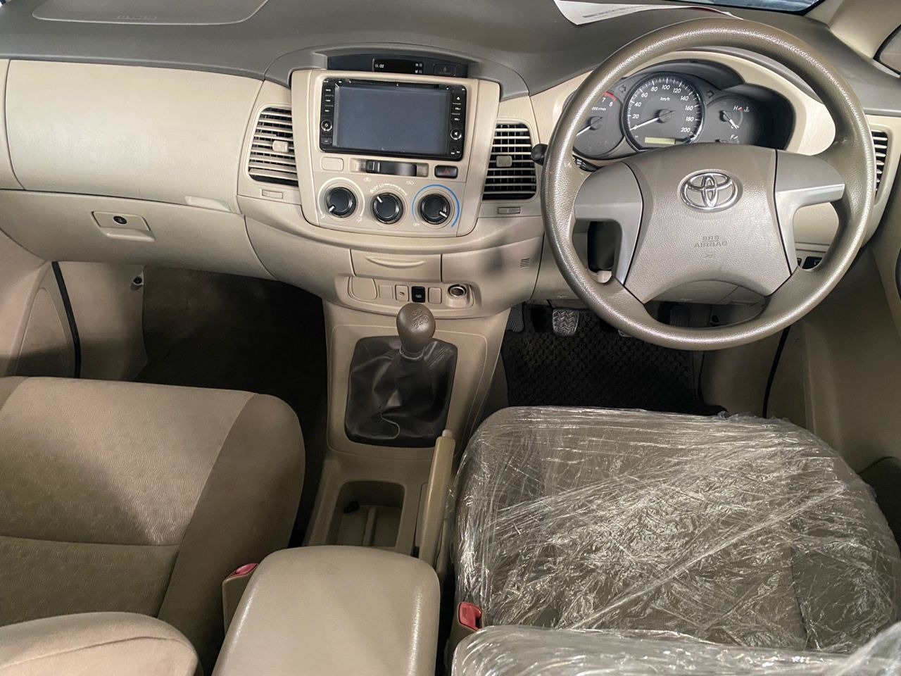 WC8781D TOYOTA INNOVA 2.0E (M)
