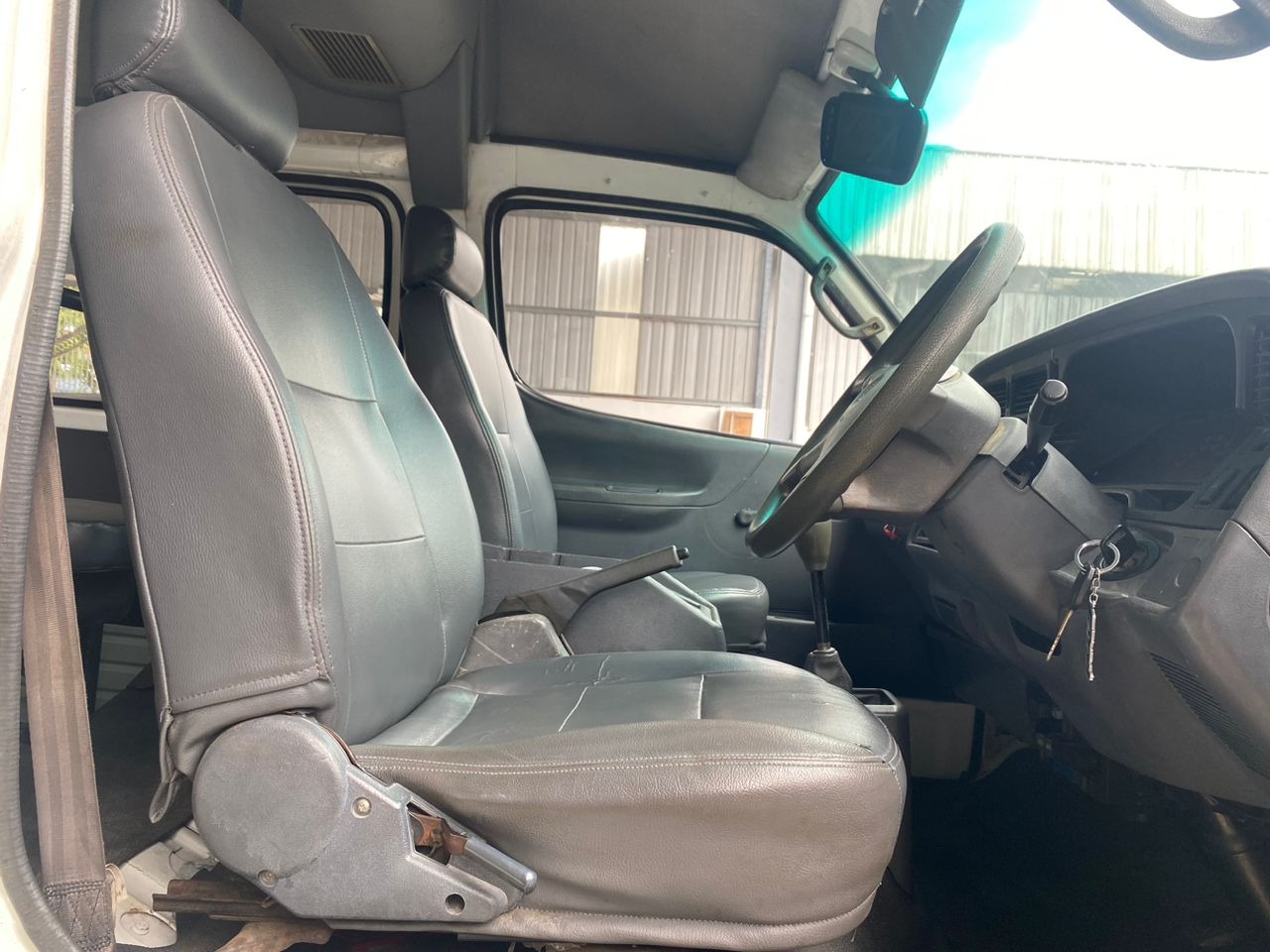 JUA5020 ERA JINBEI 2.2 PETROL WINDOW VAN