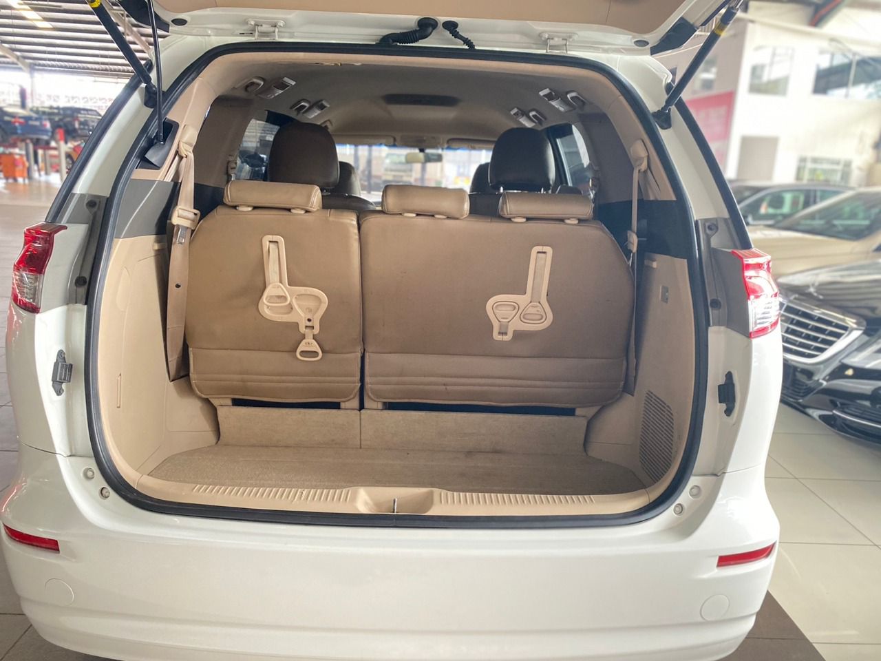 JTM4454 TOYOTA ESTIMA 2.4