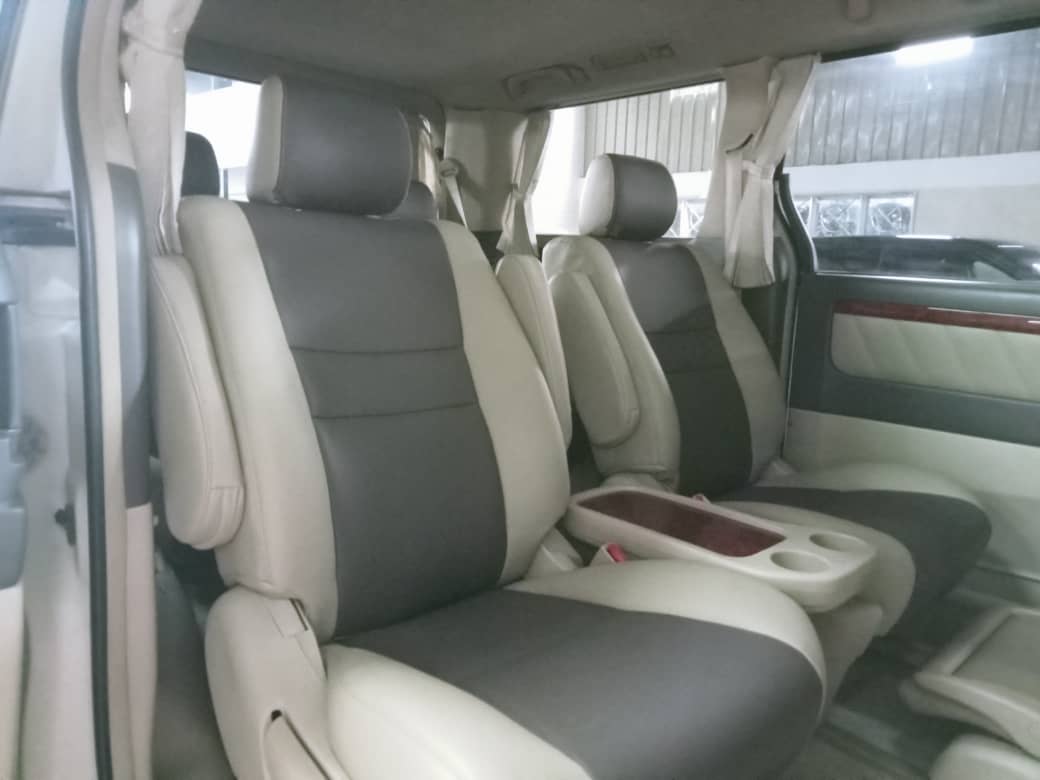 BHH 128 TOYOTA ALPHARD 3.0