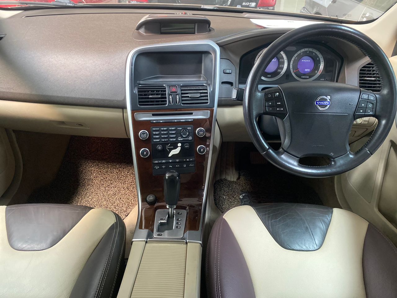 WSV383 VOLVO XC60 T6 AWD