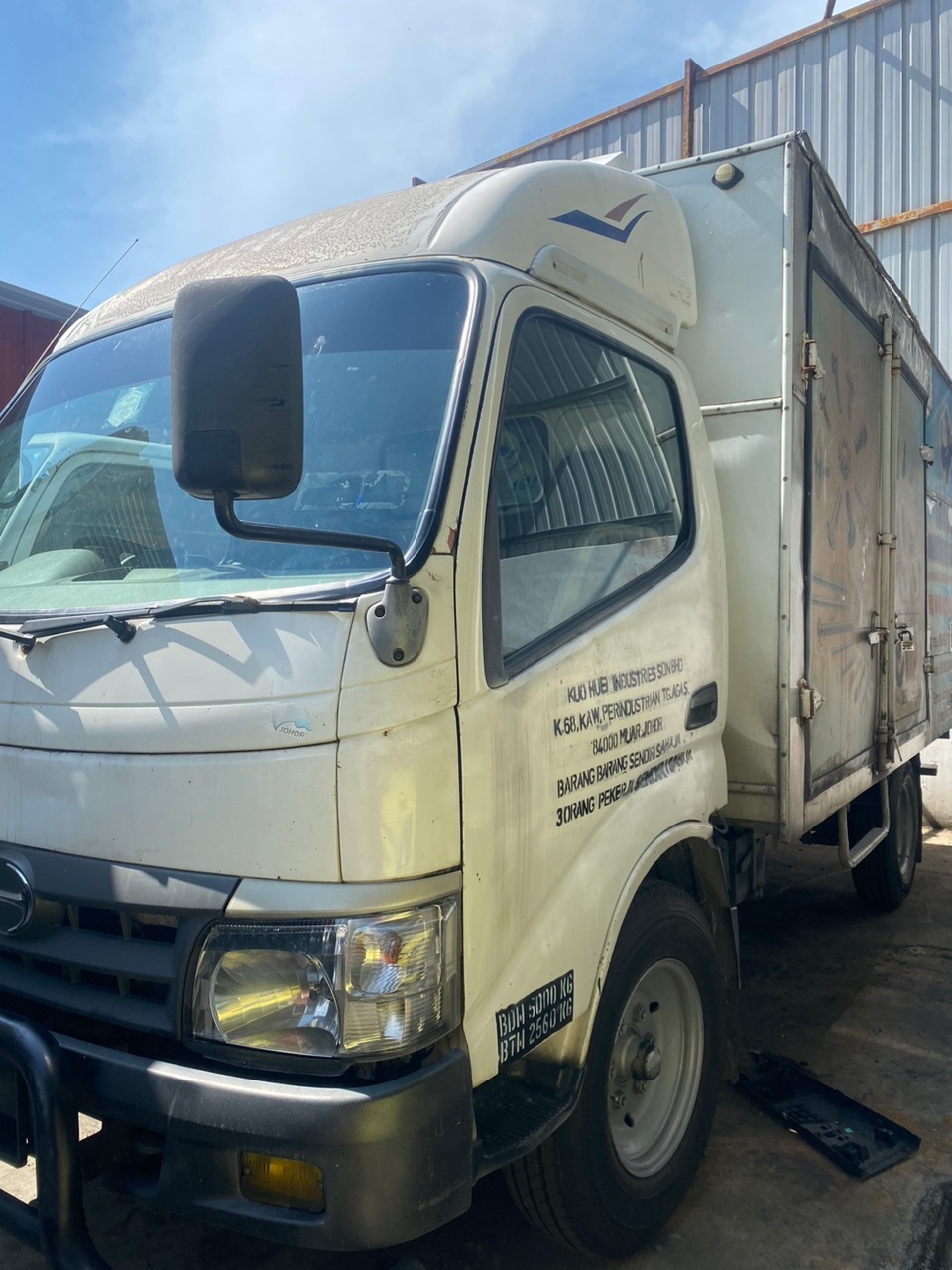 JNQ2016 HINO BOX LORRY 13 KAKI DIESEL HIJAU