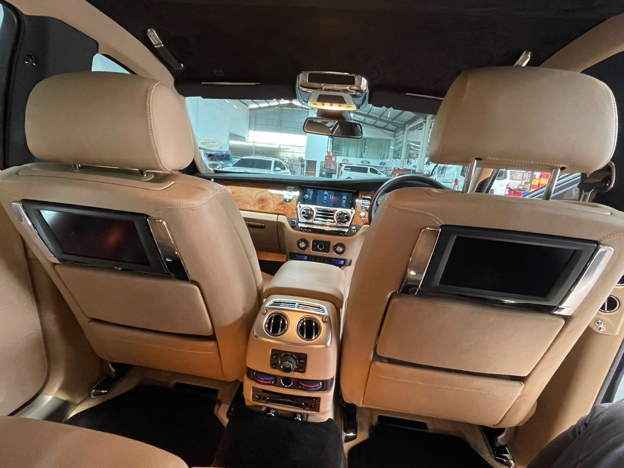 ROLLS ROYCE GHOST 6.6 V12 (A)