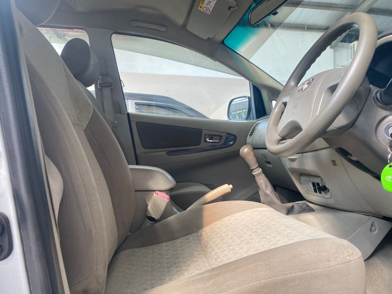 WC1700F TOYOTA INNOVA 2.0E (M)