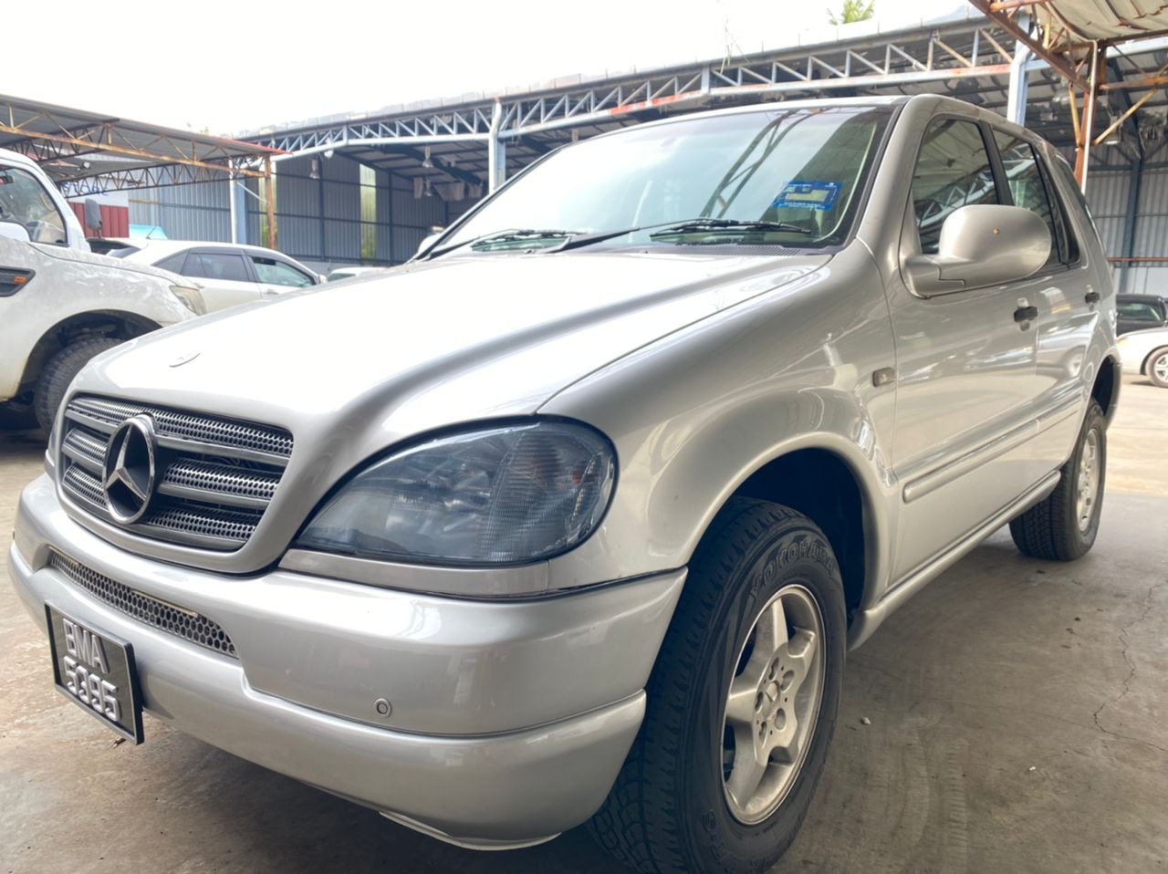 Mercedes Benz ML320