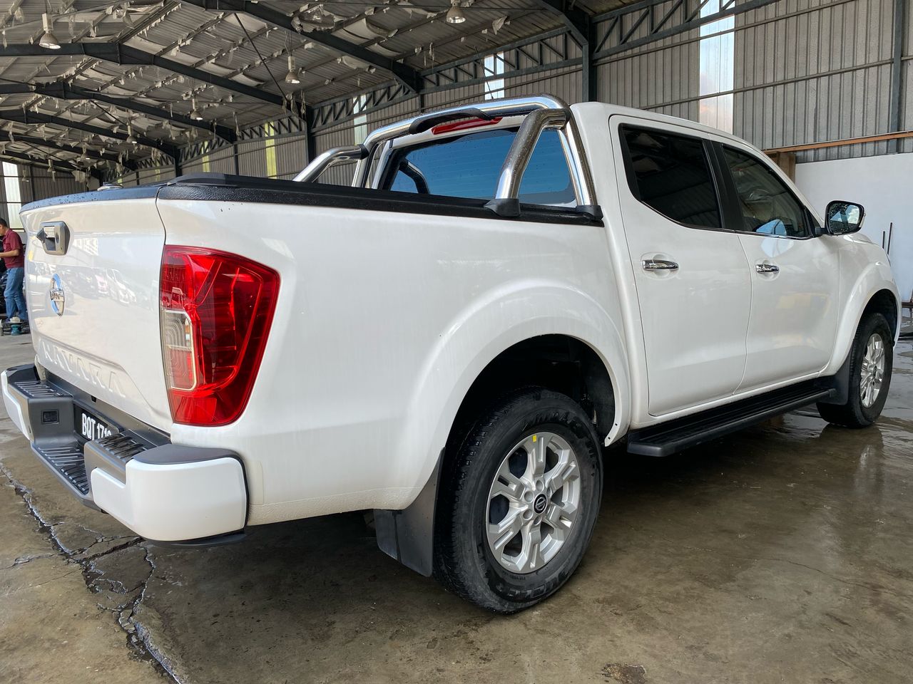 BQT1718 NISSAN NAVARA 2.5SE AT 4WD