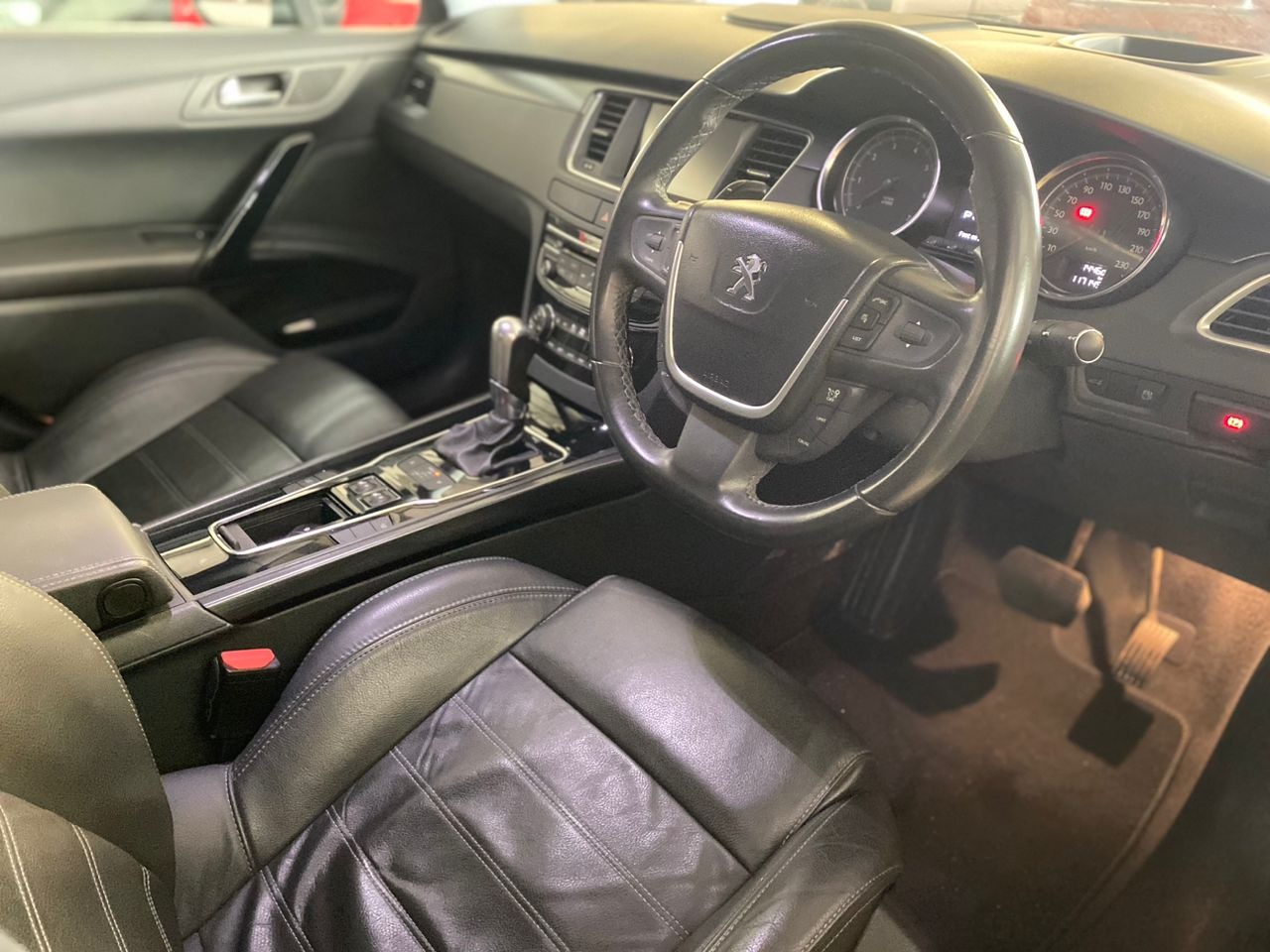 JVY8589 PEUGEOT 508 PREMIUM