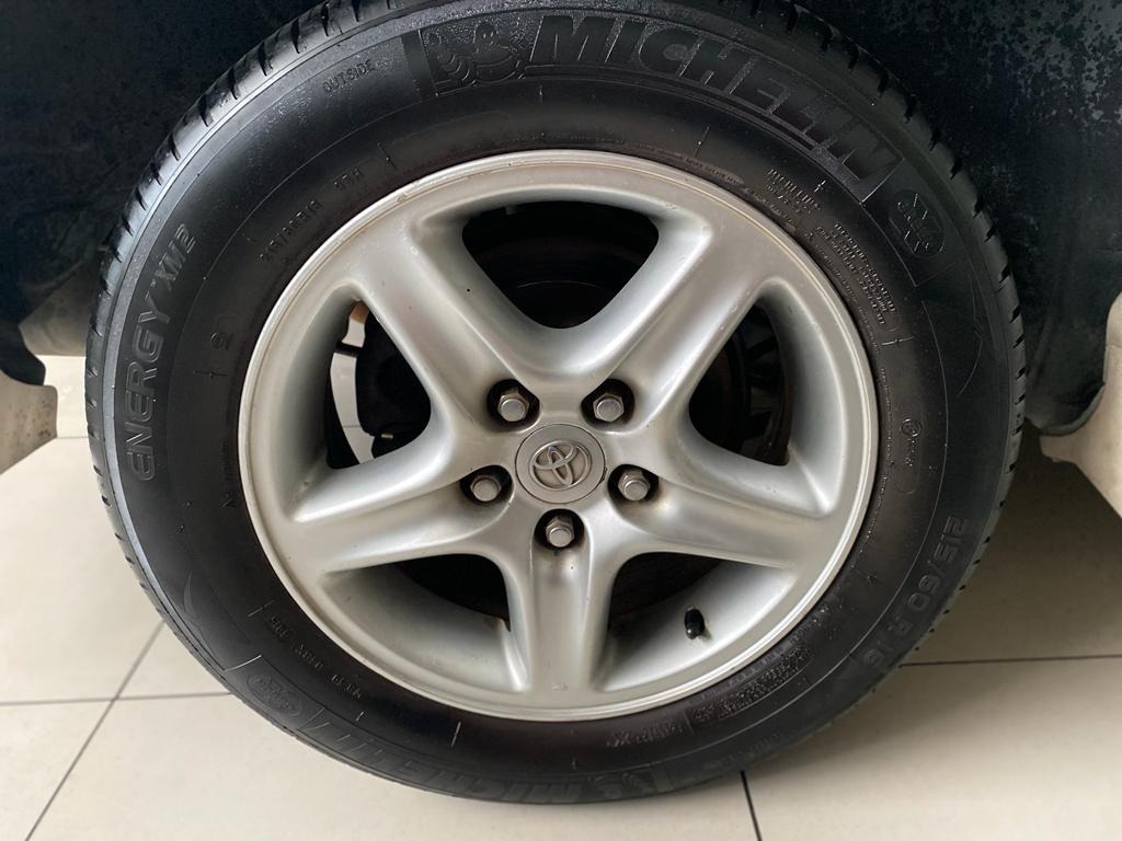 TOYOTA HARRIER 3.0