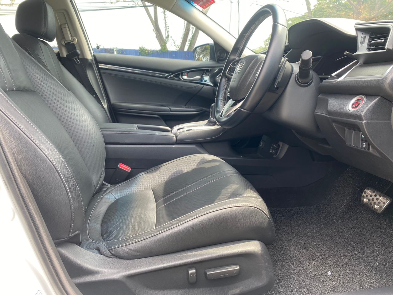 JTB966 HONDA CIVIC 1.5 TC-P