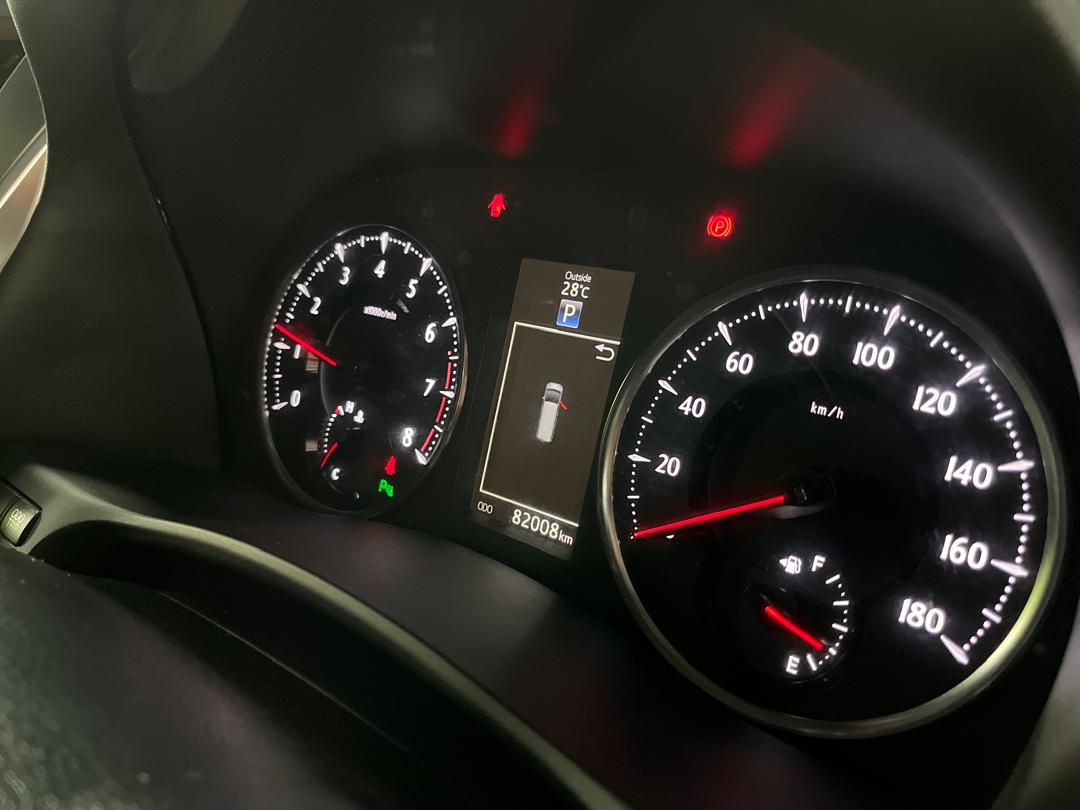 TOYOTA ALPHARD 2.5