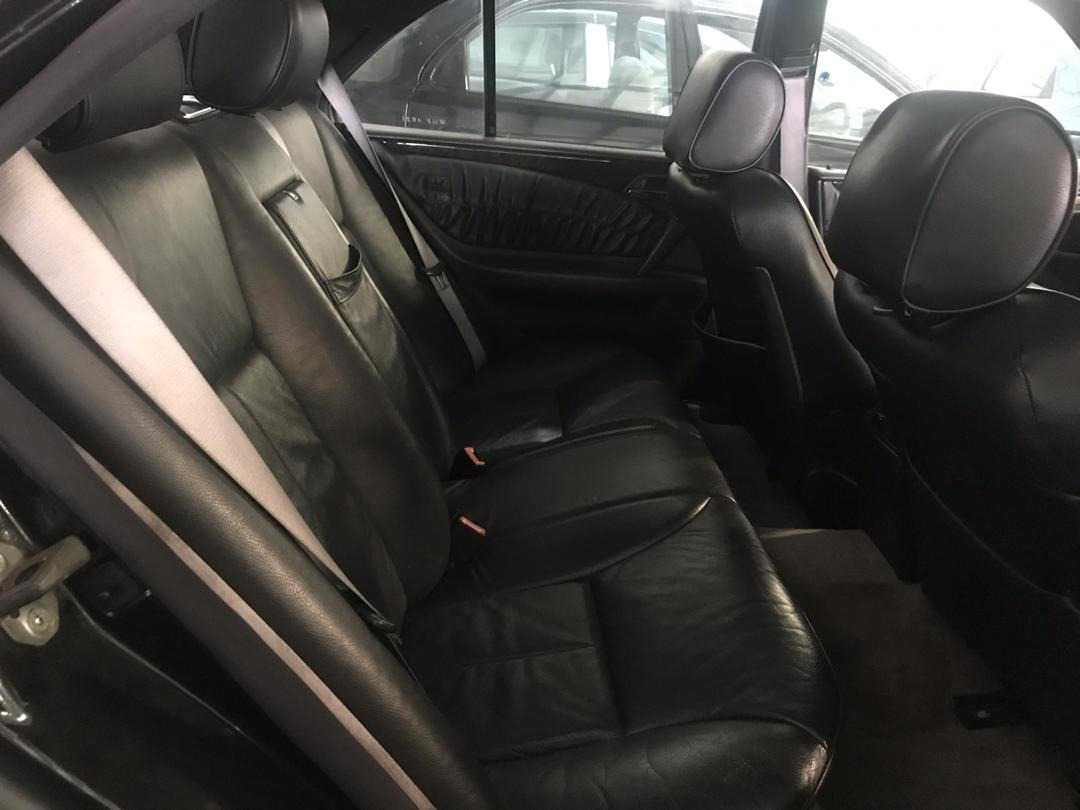 Mercedes Benz E300TD