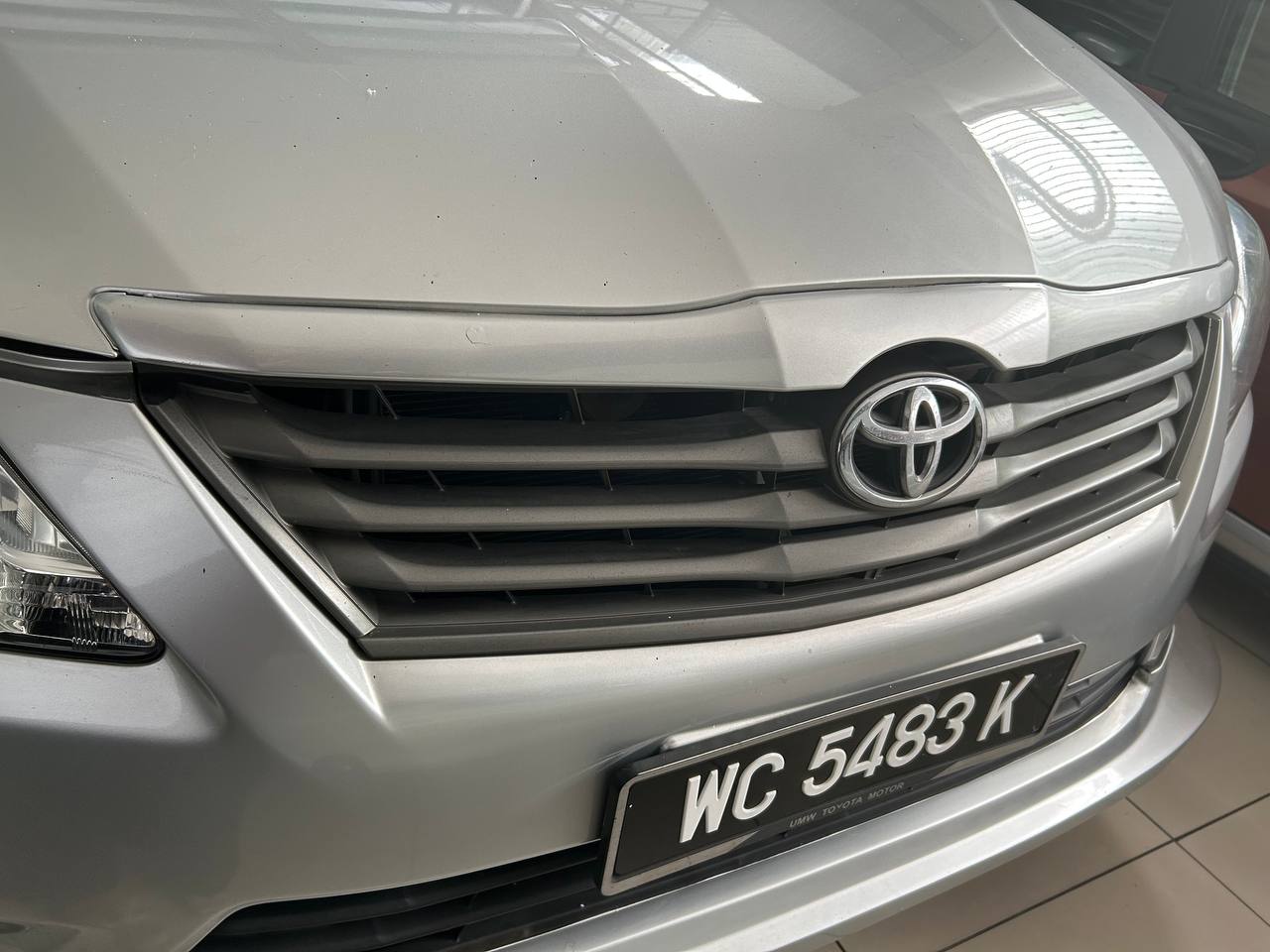 TOYOTA INNOVA