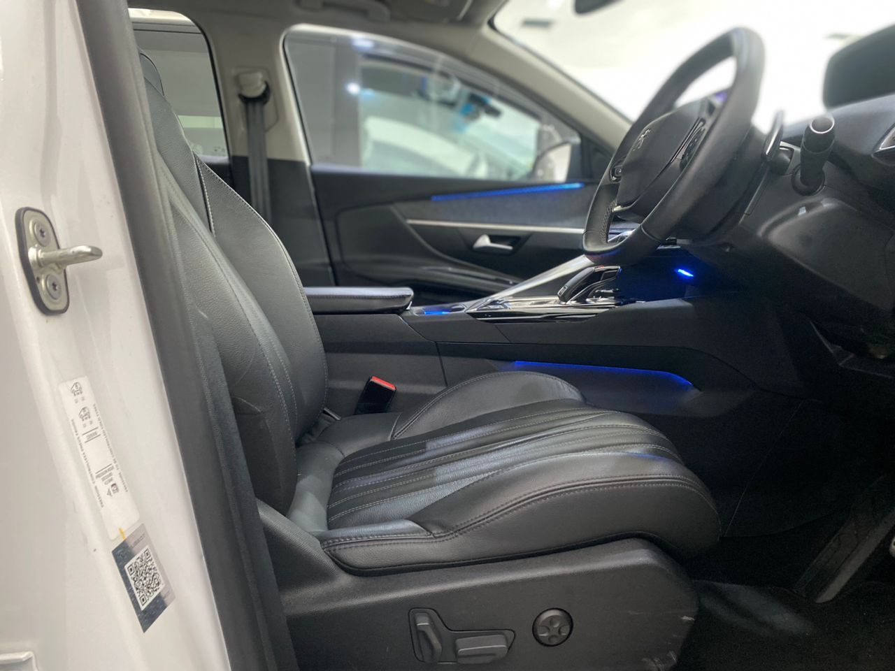 AMC2080 PRE-OWNED UNIT PEUGEOT 3008
