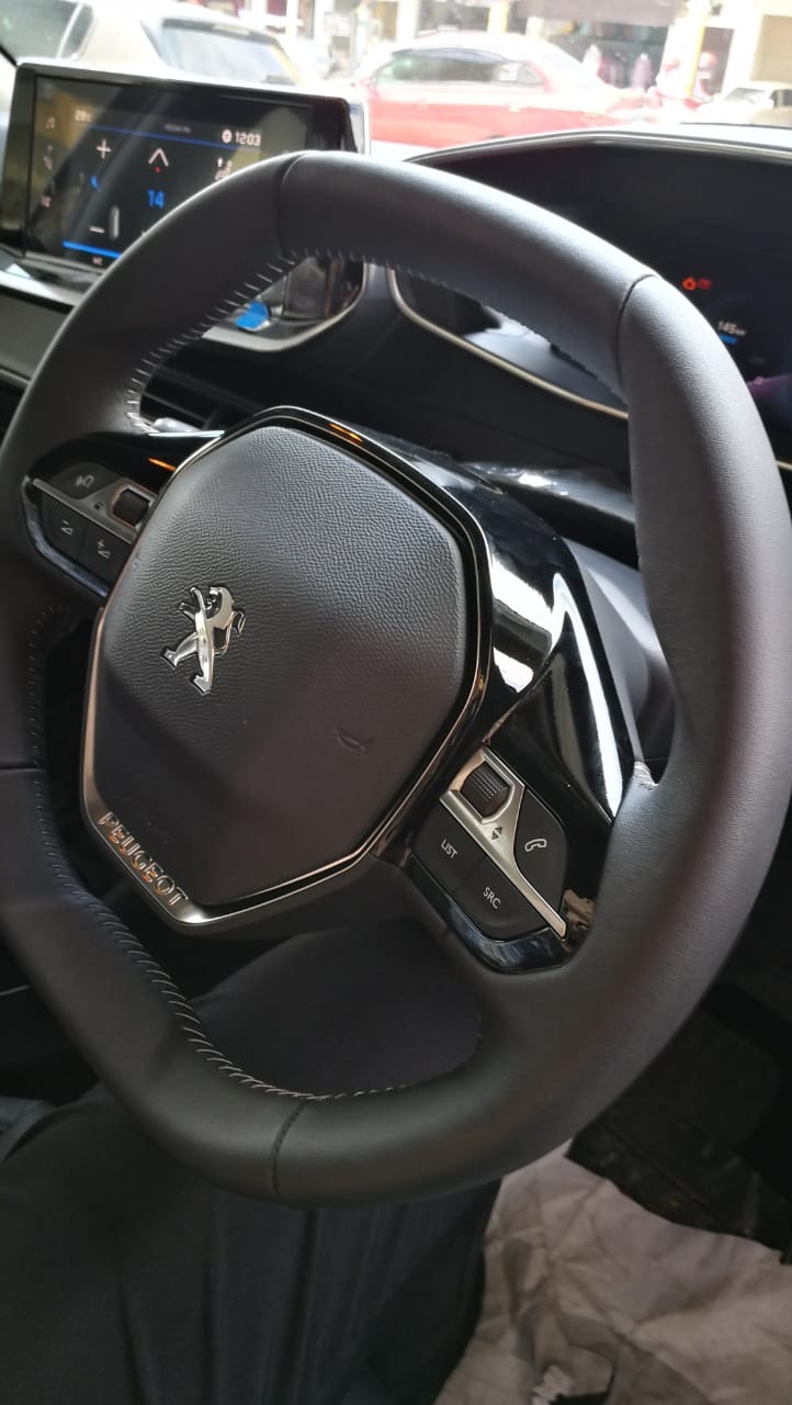 NEW PEUGEOT 2008