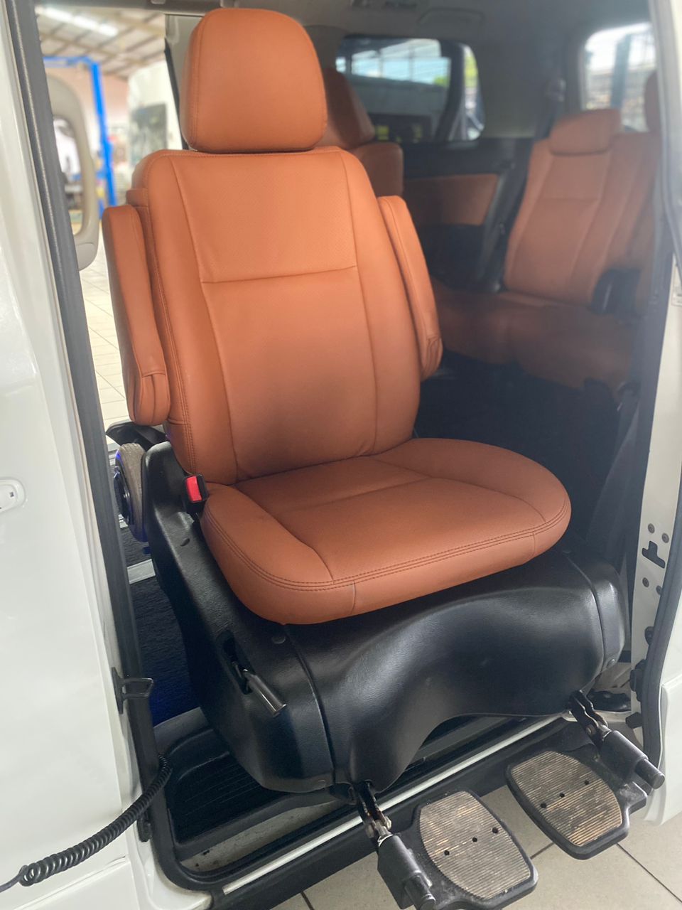 JSY9878 TOYOTA VELLFIRE 3.5 WELCAB