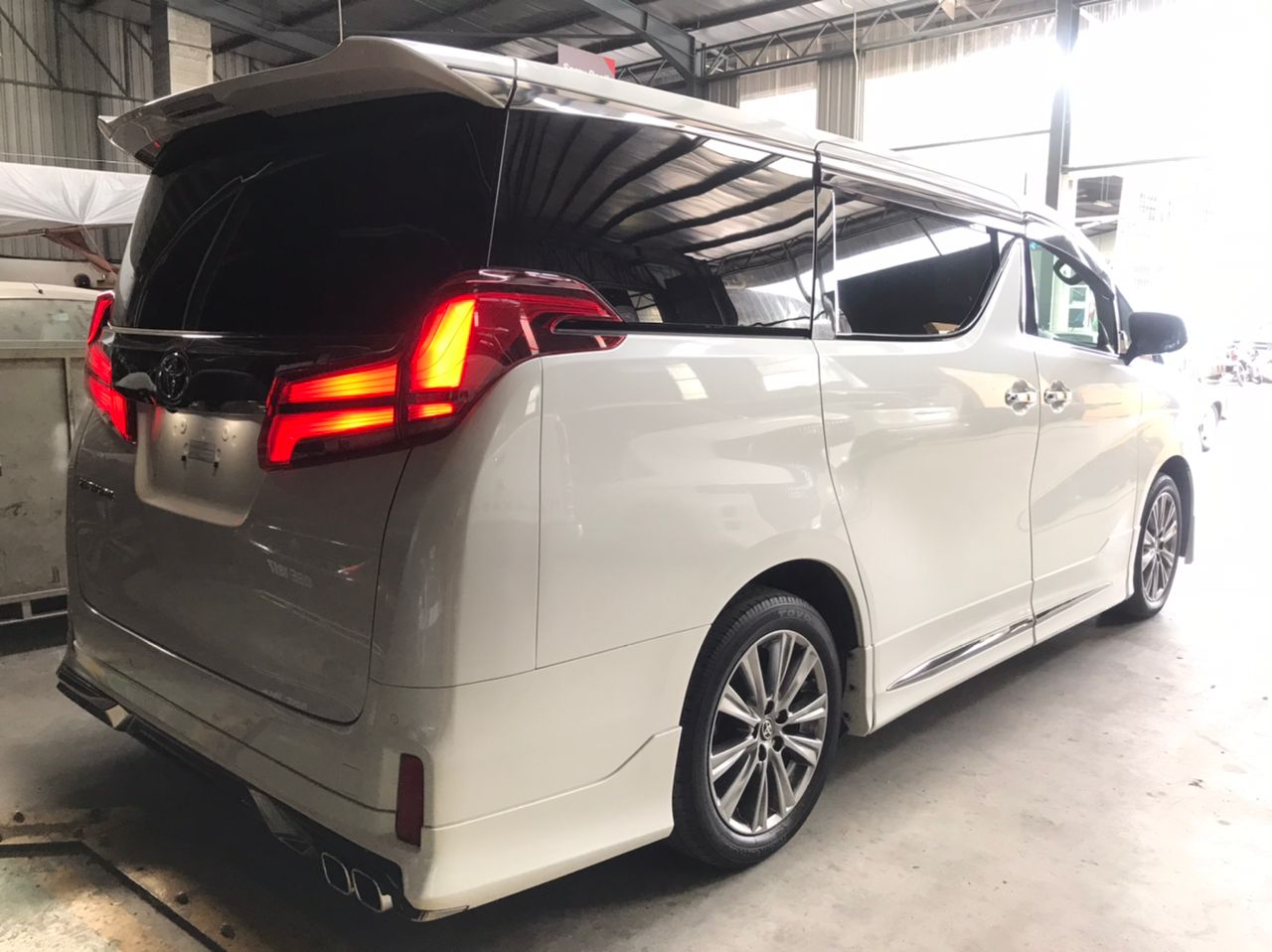 Unregister Toyota Alphard 2.5 SC