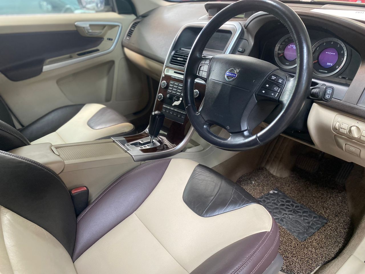 WSV383 VOLVO XC60 T6 AWD