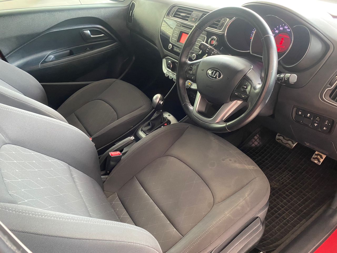 JMD3456 KIA RIO UB