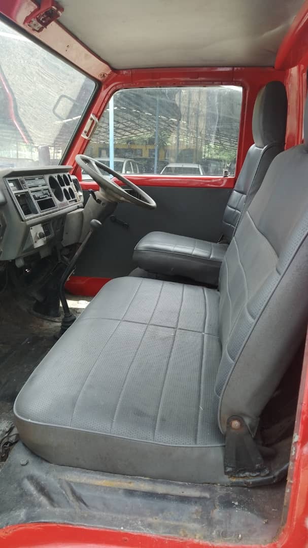 FORD TRADER 3 TON C/C
