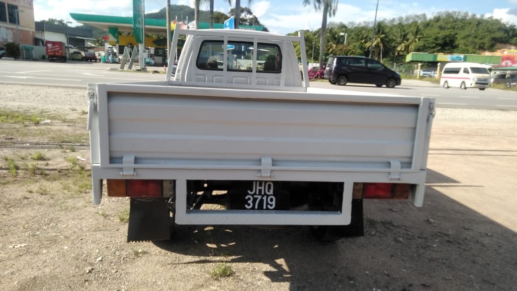 NISSAN PGC22 P/UP