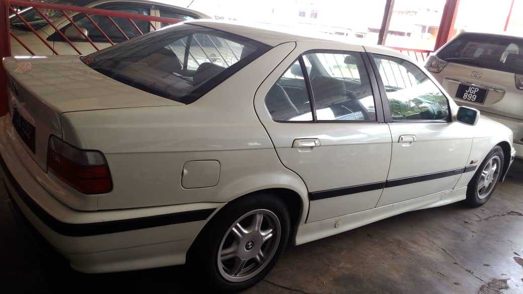 JGL5002 BMW 3281 (A)