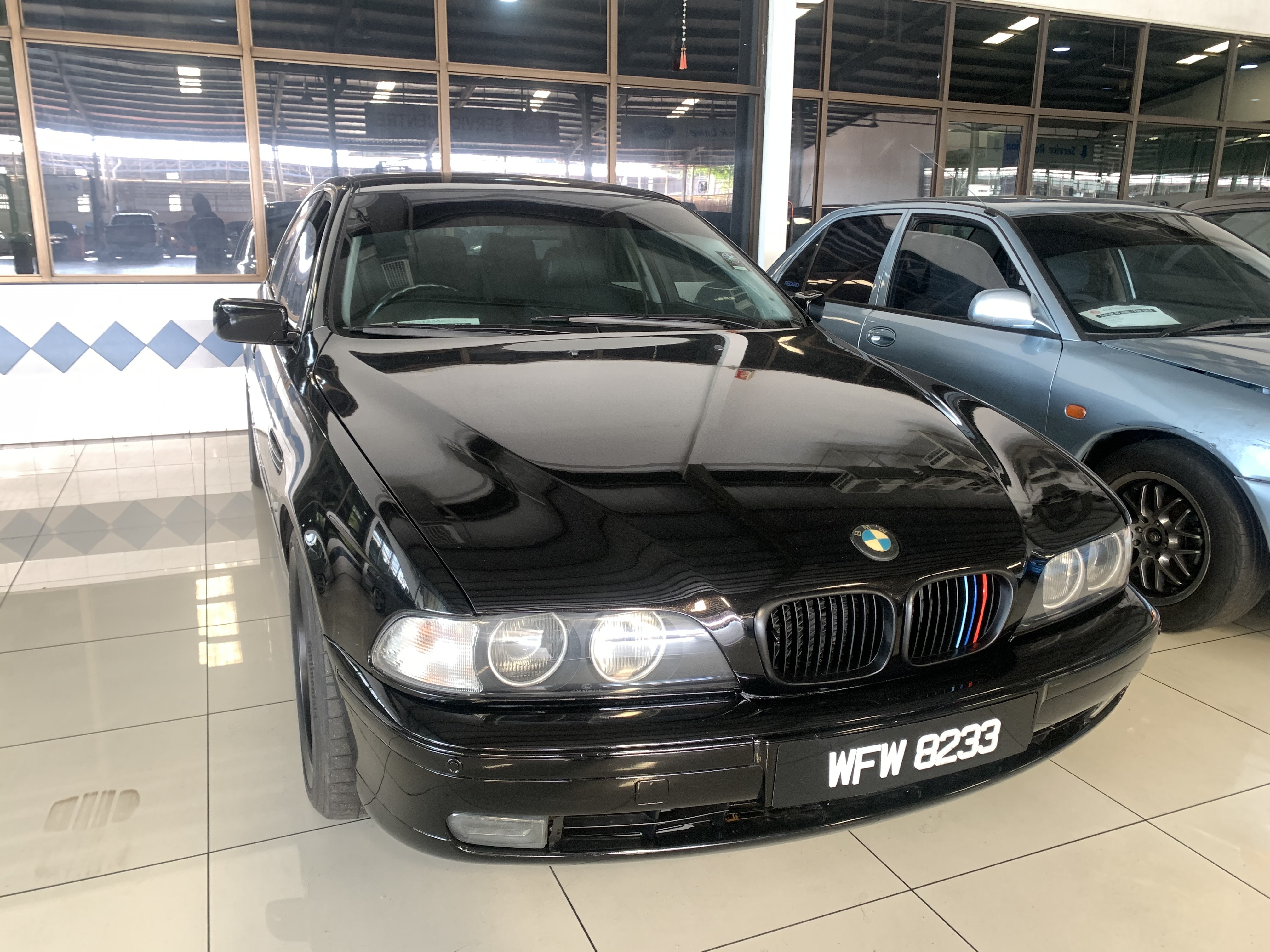 WFW8233 BMW 528i (AUTO)