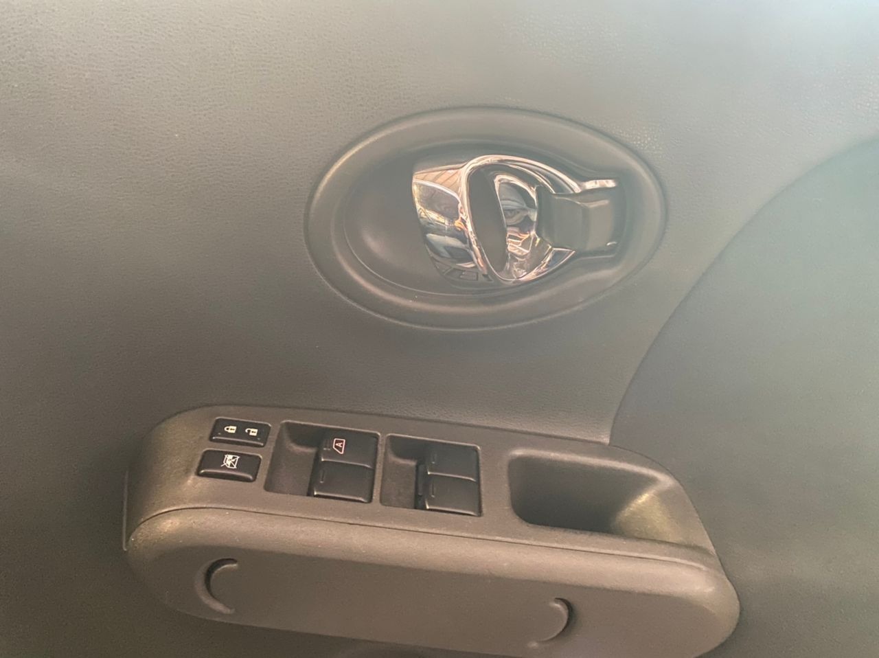 UNREGISTER NISSAN CUBE 1.5X (A)