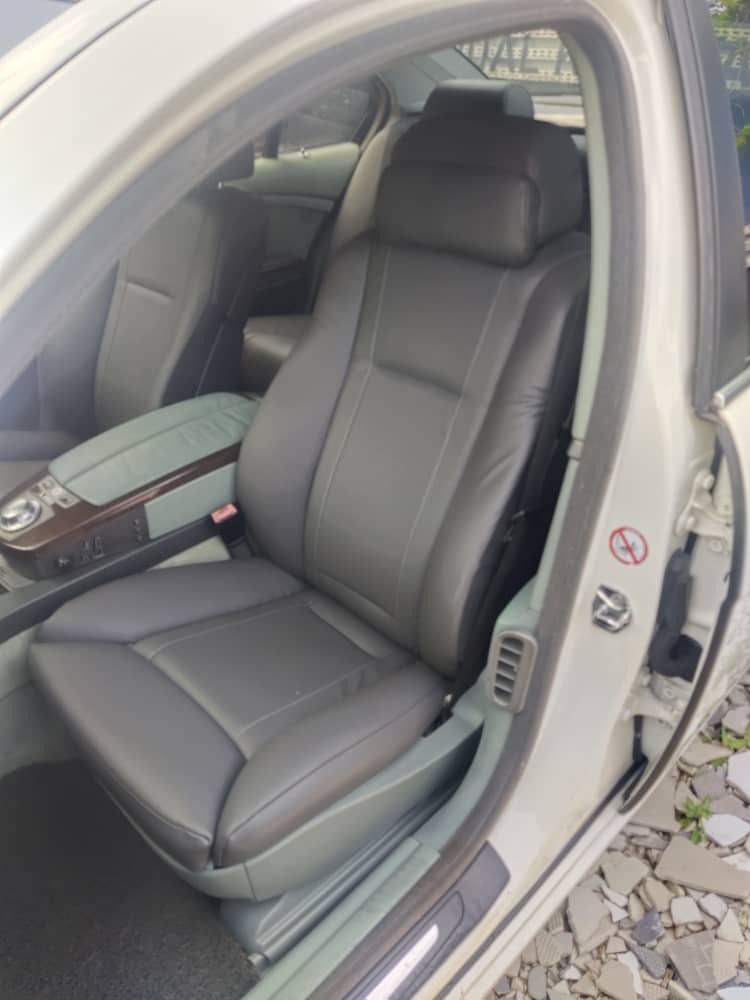 JRT7301 BMW 730LI SE (A)