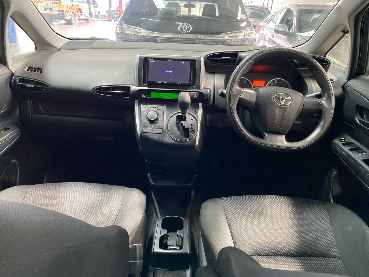 TOYOTA WISH 1.8X 4WD