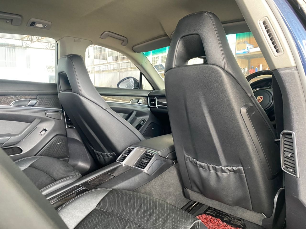 (WB7P) WITHOUT NO PORSCHE PANAMERA 3.6