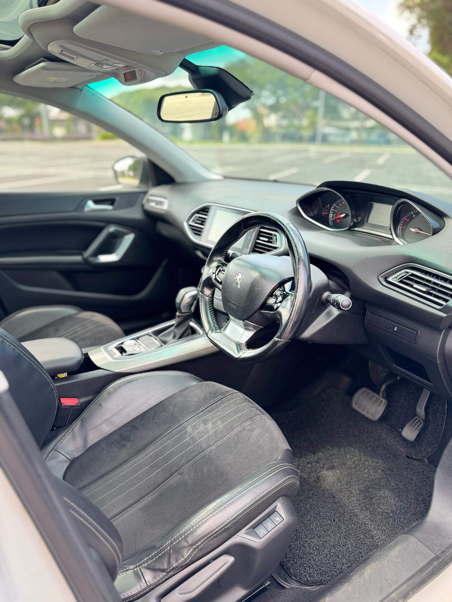 PEUGEOT 308 C.C 1.6L