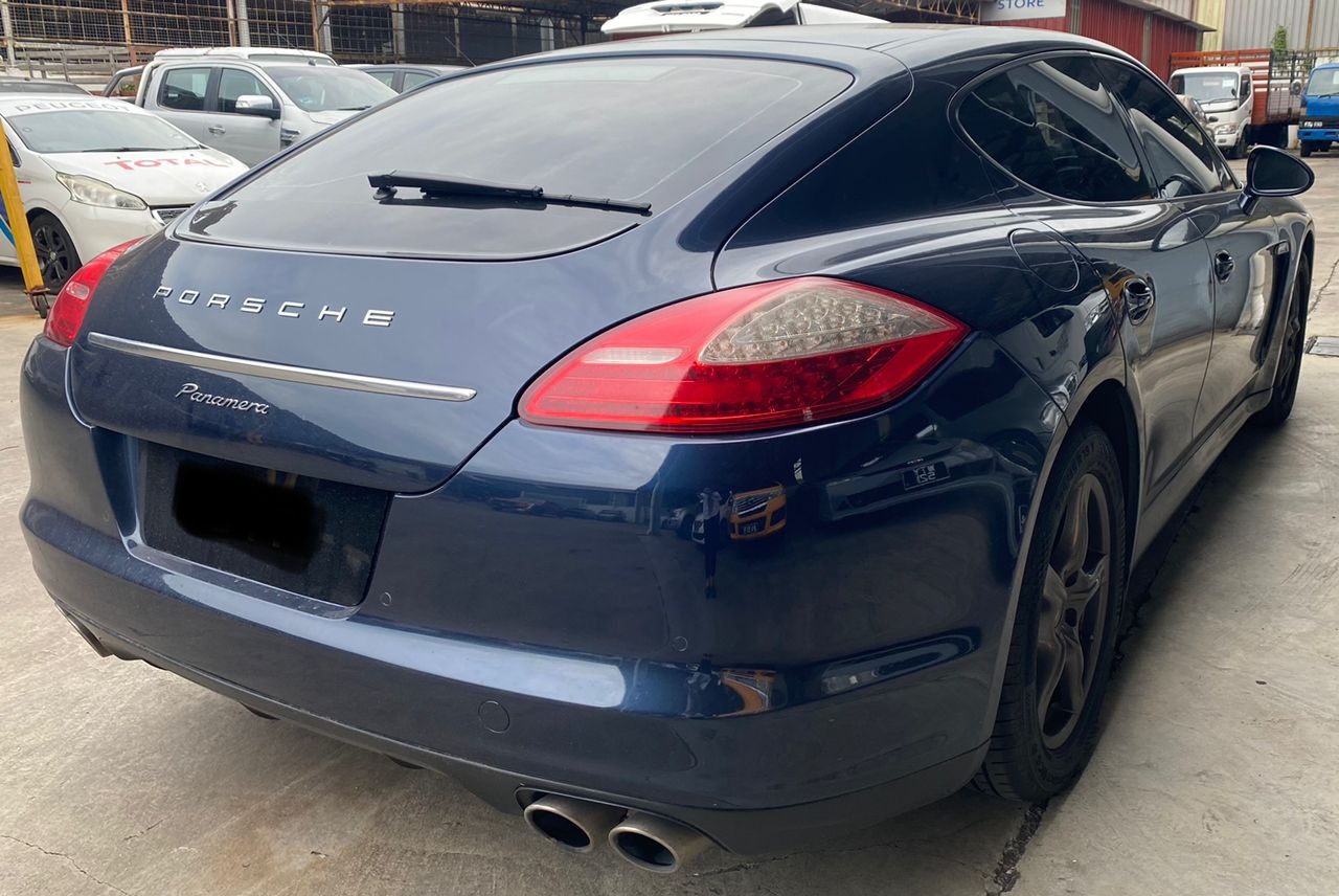 (WB7P) WITHOUT NO PORSCHE PANAMERA 3.6