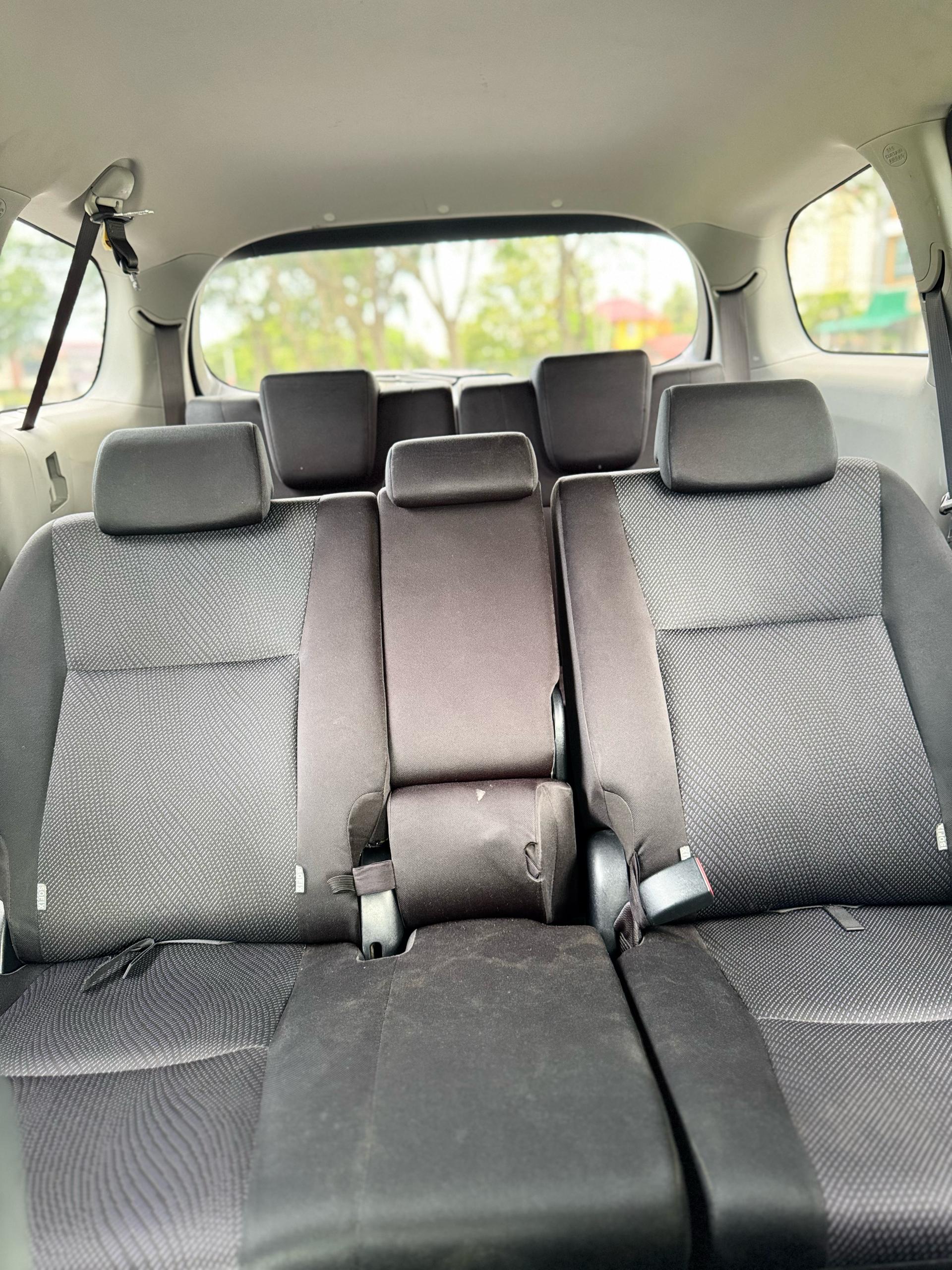 VGL2690 TOYOTA WISH (A)